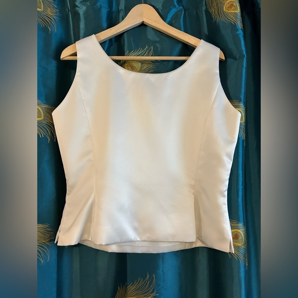 Melanie Lynn Kasper 2 piece tank and blazer - Picture 6 of 10